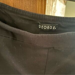 Women’s black capri pants